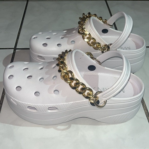 MACKINJ Crocs Women's Classic Bae Embellished - Picture 6 of 11